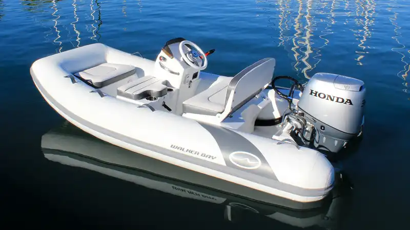 Walker Bay-325STX Deluxe
